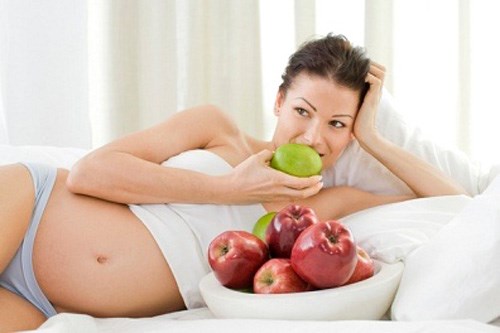 Mang thai 3 tháng đầu nên ăn gì?