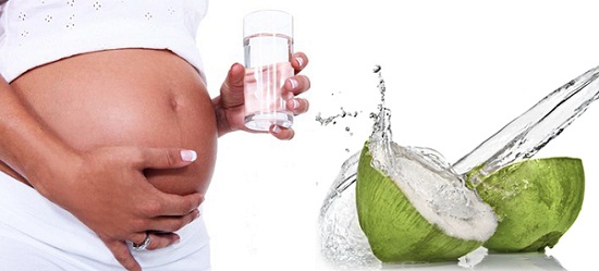 Đối với các mẹ bầu đến tháng thứ 4 là có thể uống nước dừa.